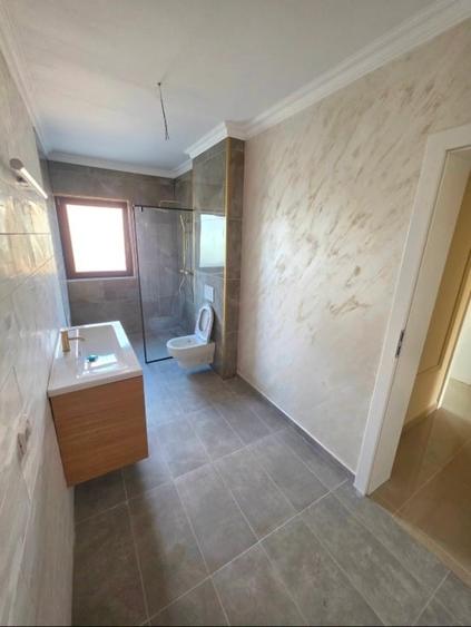 Duplex cu 4 camere cu Teren 300 Mp în Dumbrăvița