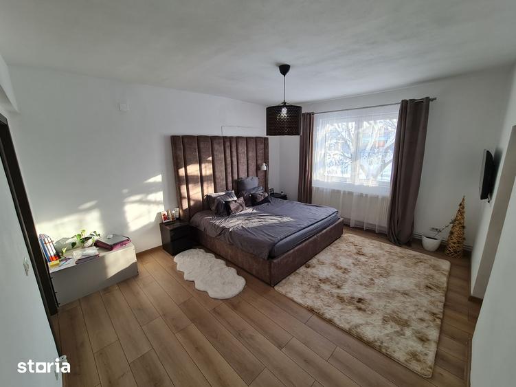Casa de Vanzare la Cheie in Orasul Ineu Jud Arad, Teren 1439 mp. - 15