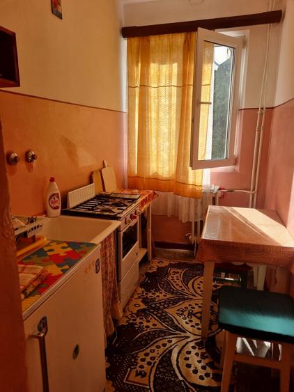 Apartament cu 2 camere semidecomandat în Tomis Nord