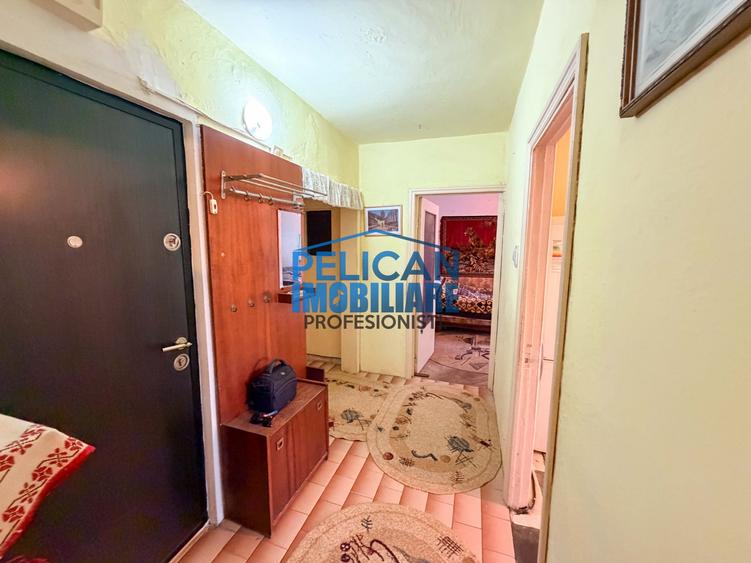Apartament cu 2 camere decomandat în Spitalului