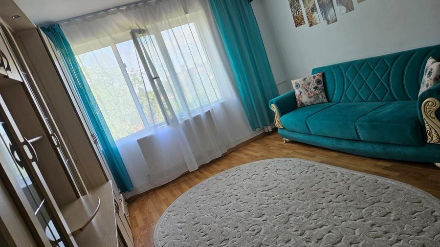 Apartament cu 2 camere semidecomandat în Centrul Vechi