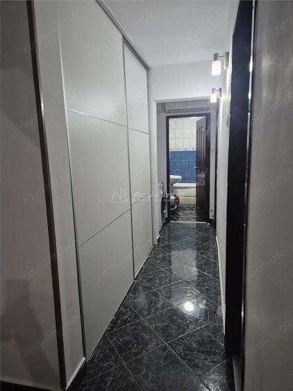 Apartament cu 3 camere decomandat în Aradul Nou