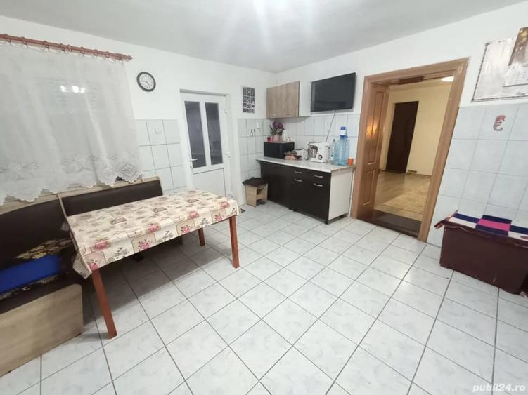 Casă cu Teren 1060 Mp în Beriu