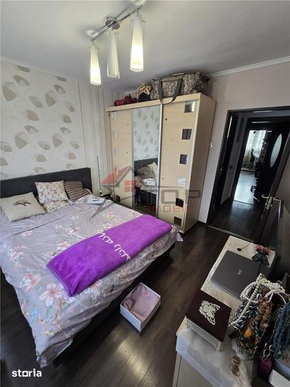 Apartament cu 3 camere decomandat în Mircea cel Bătrân