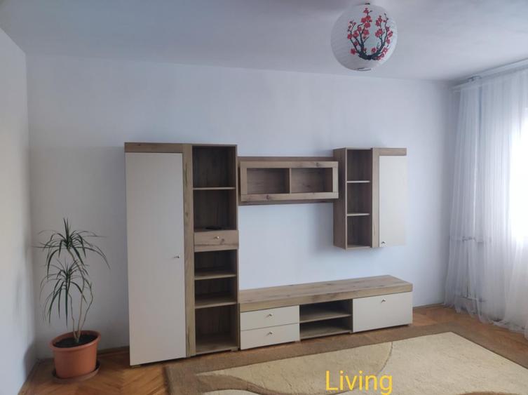 Apartament cu 3 camere decomandat, mobilat în Gheorghe Lazăr