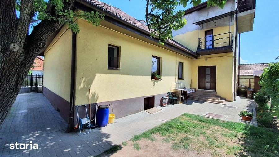 Casă cu Teren 430 Mp în Valea Aurie