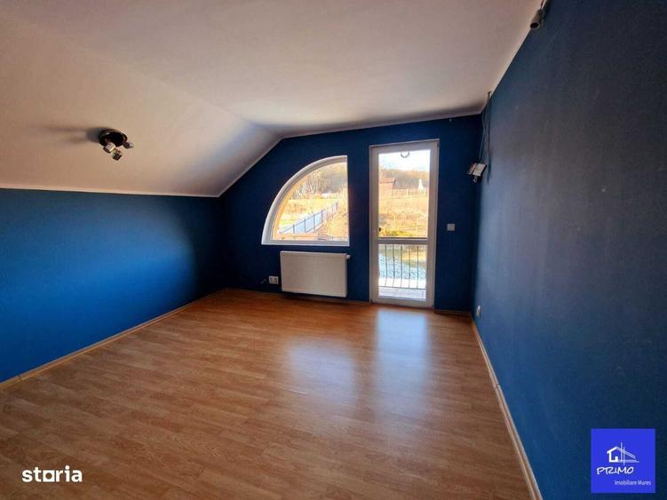 De vanzare casa cu etaj, 1.040 teren, garaj, in Unirii - 1