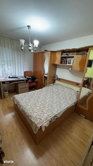 Apartament cu 3 camere în Berceni