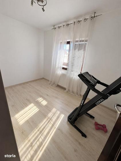Casă cu 4 camere cu Teren 421 Mp în Cernica
