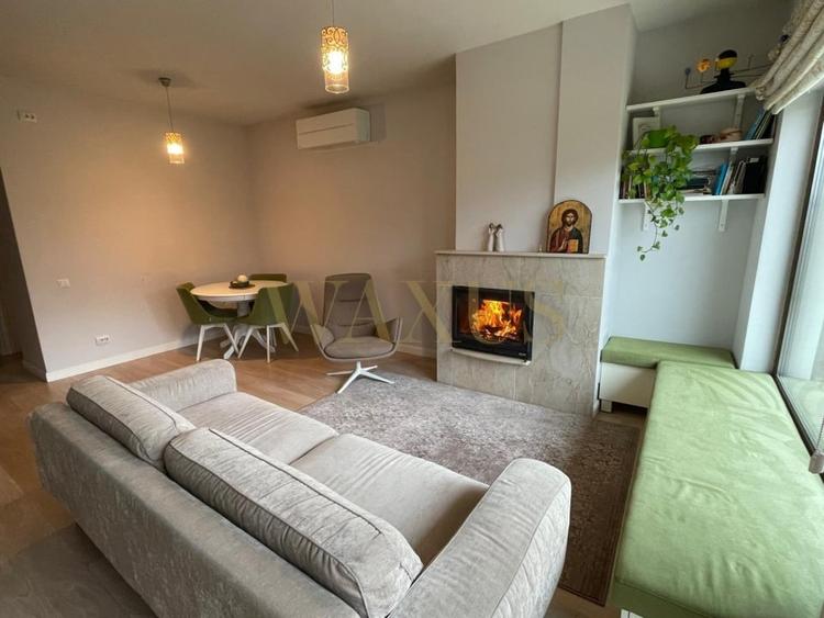 Duplex cu 5 camere cu Canalizare în Florești
