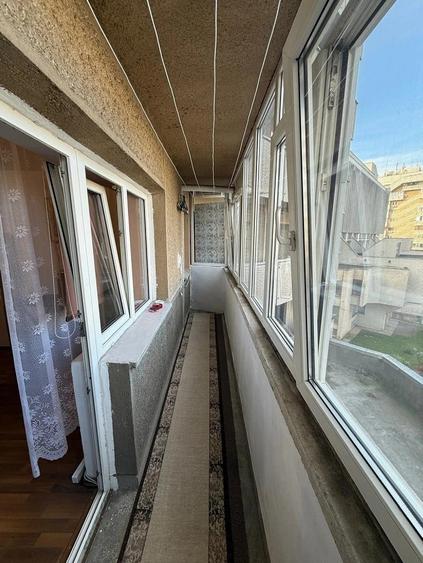 Garsonieră decomandată în Palat