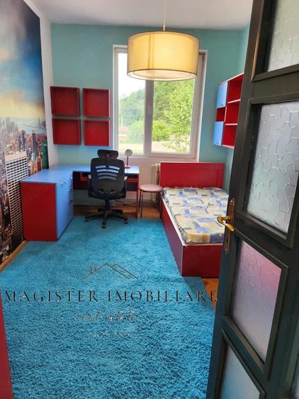 Apartament cu 3 camere semidecomandat în Luncă