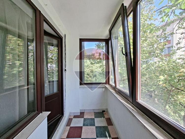 Apartament cu 4 camere decomandat în Ultracentral