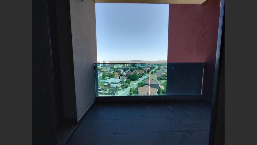 Penthouse cu 5 camere decomandat, mobilat în Nufărul