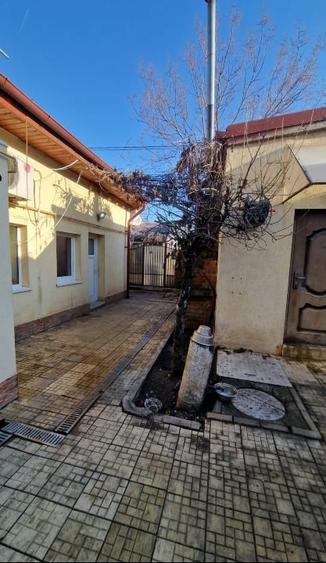 Casă individuală cu 3 camere cu Teren 200 Mp în 13 Septembrie