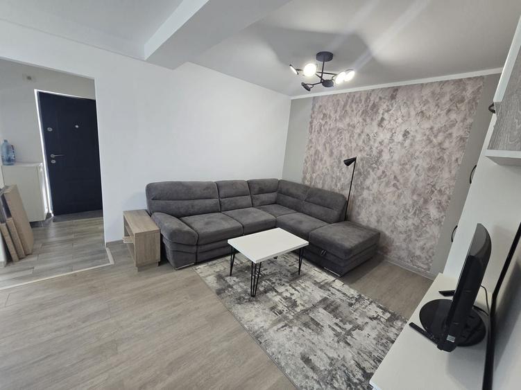 Apartament cu 2 camere semidecomandat, mobilat în Moșnița Nouă