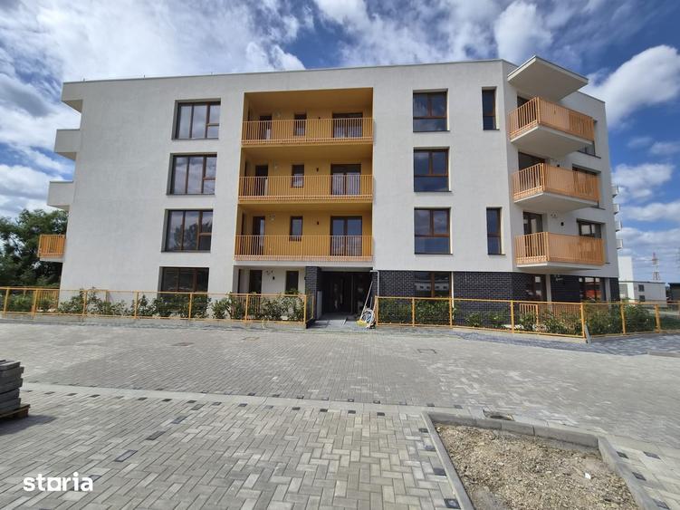Apartament cu 3 camere în Tractorul
