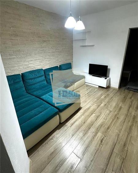 Apartament cu 3 camere decomandat în Turnișor