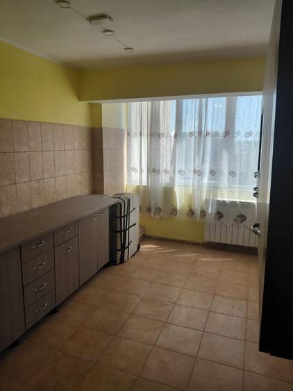 Apartament de vanzare - 5