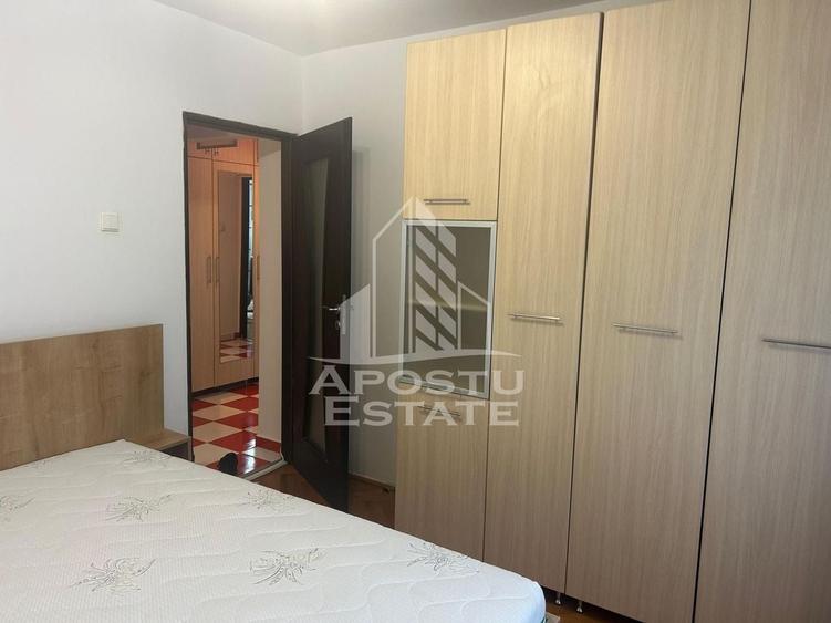 Apartament cu 2 camere decomandat în Lipovei