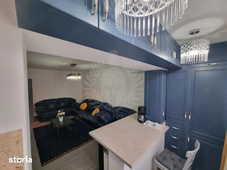 Apartament cu 3 camere decomandat, mobilat în Republicii