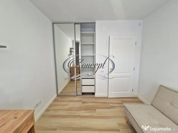 Apartament cu 4 camere semidecomandat în Borhanci