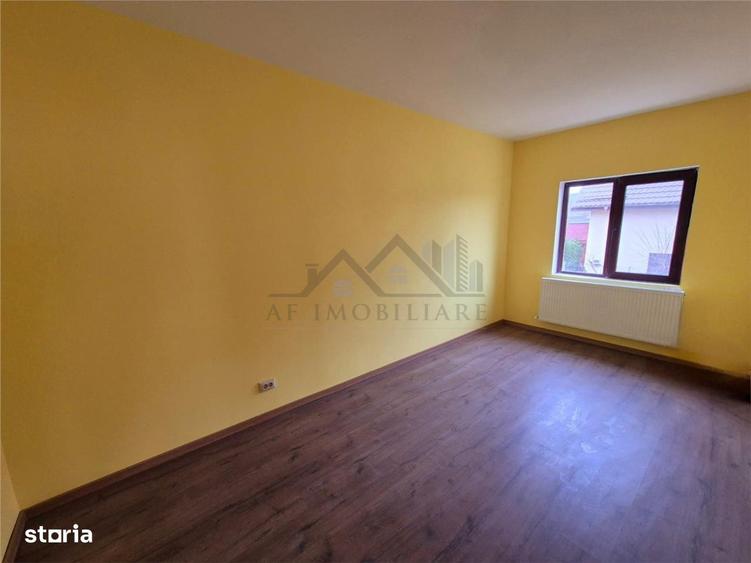 Casă cu 5 camere cu Teren 464 Mp în Bucium