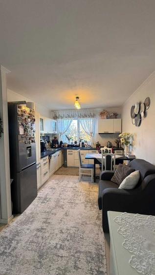 Apartament cu 2 camere decomandat în Iosia