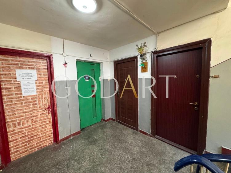 Apartament cu 3 camere decomandat în Militari
