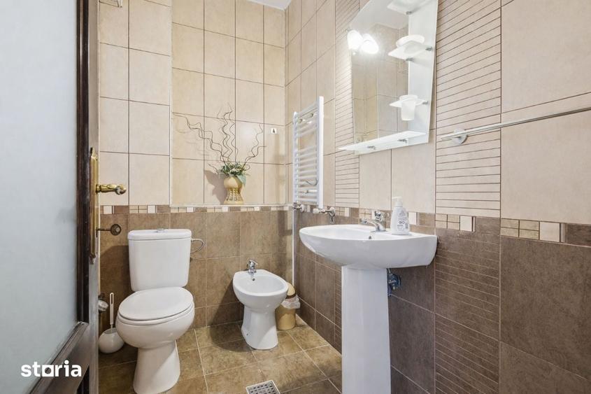 Apartament cu 3 camere decomandat, mobilat în Centru Civic