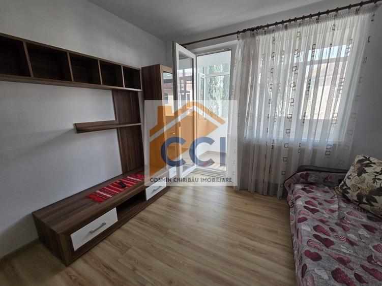 Apartament cu 2 camere semidecomandat, mobilat în Gară