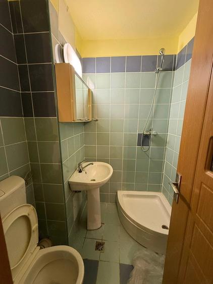 Apartament cu 3 camere decomandat în Vest
