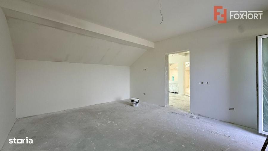 Casa individuala de vanzare, 8 camere + 4 bai - Mosnita Veche - 13