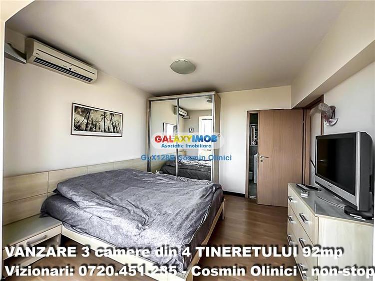 Apartament cu 3 camere semidecomandat, mobilat în Tineretului