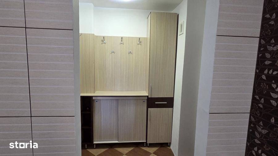 Apartament cu 2 camere semidecomandat în Trivale