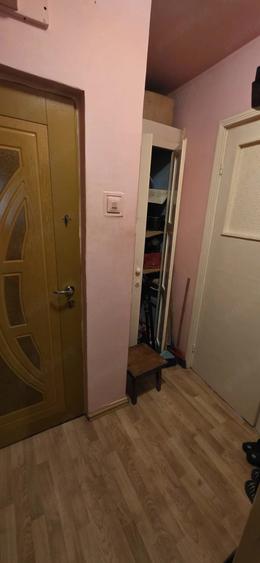 Apartament cu 3 camere semidecomandat în Tomis Nord