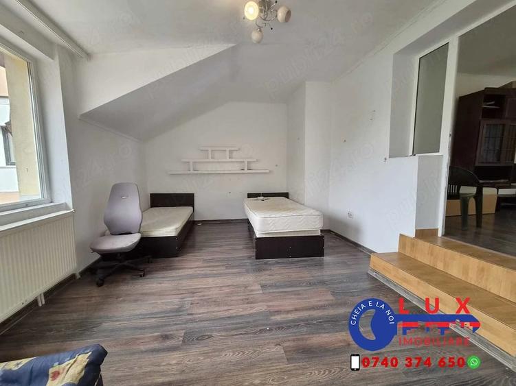 Casă cu 6 camere cu Teren 350 Mp în Babadag