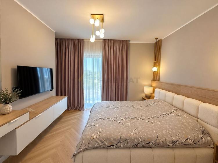 Casă individuală cu 4 camere cu Piscina în Tunari