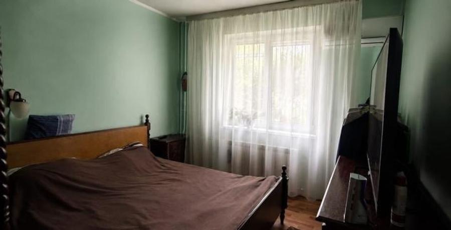 Apartament cu 2 camere decomandat în Berceni