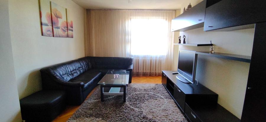 Apartament cu 4 camere decomandat în Exterior Vest
