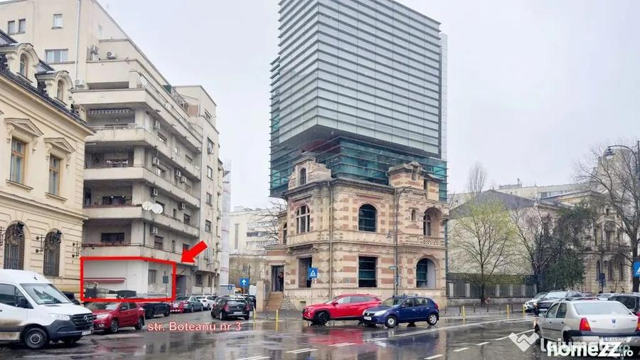 Apartament cu 3 camere semidecomandat în Calea Victoriei