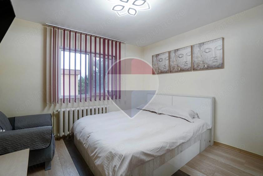 Apartament cu 3 camere decomandat, mobilat în Tractorul