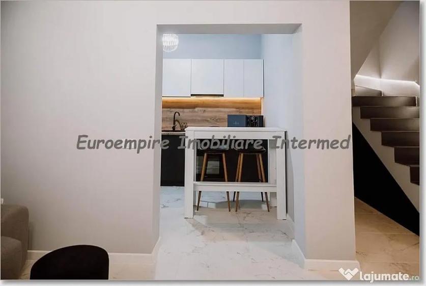 Casă cu 4 camere cu Teren 200 Mp în Central