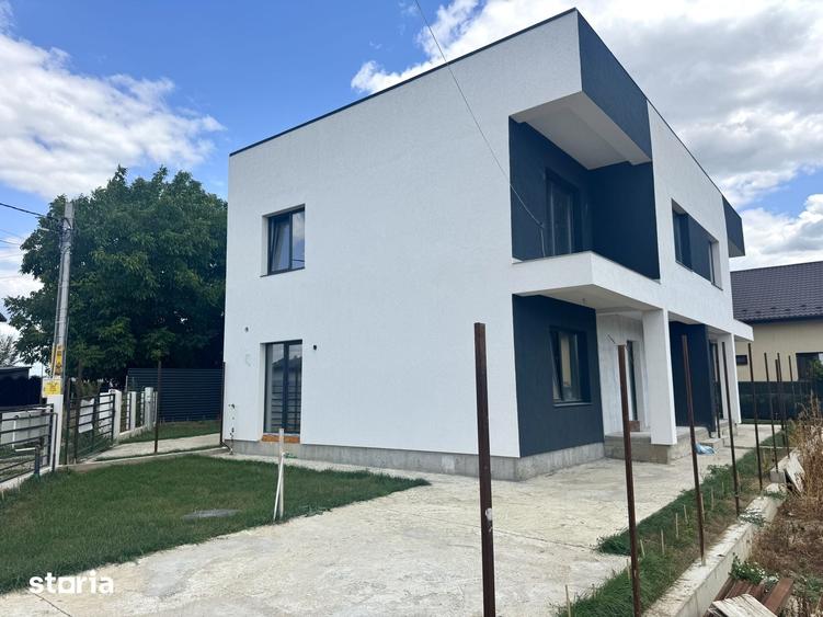 Casă cu 4 camere cu Teren 200 Mp în Holboca