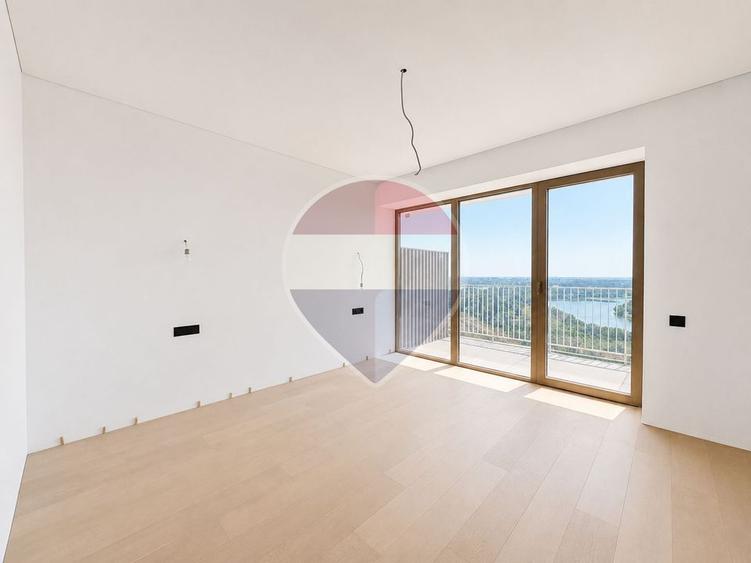 Apartament cu 4 camere decomandat în Pipera