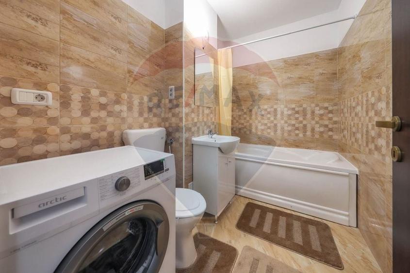 Apartament cu 2 camere semidecomandat în Sânpetru