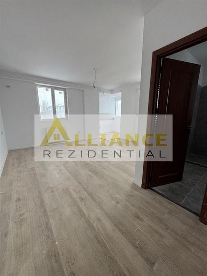 Garsonieră decomandată în Central