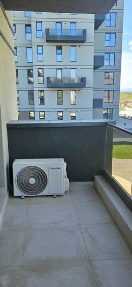 Apartament cu 3 camere decomandat în Românești