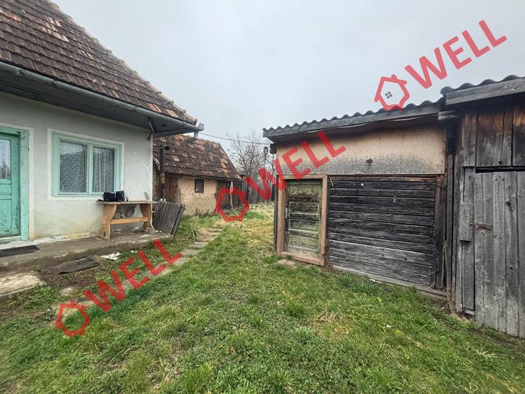 Casă cu 2 camere cu Teren 1189 Mp în Brețcu