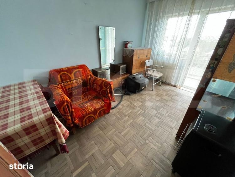 Apartament cu 3 camere decomandat în Micro 2
